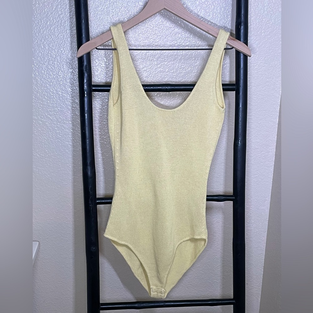 Zara Knit Open Back Bodysuit Pastel Yellow size XS